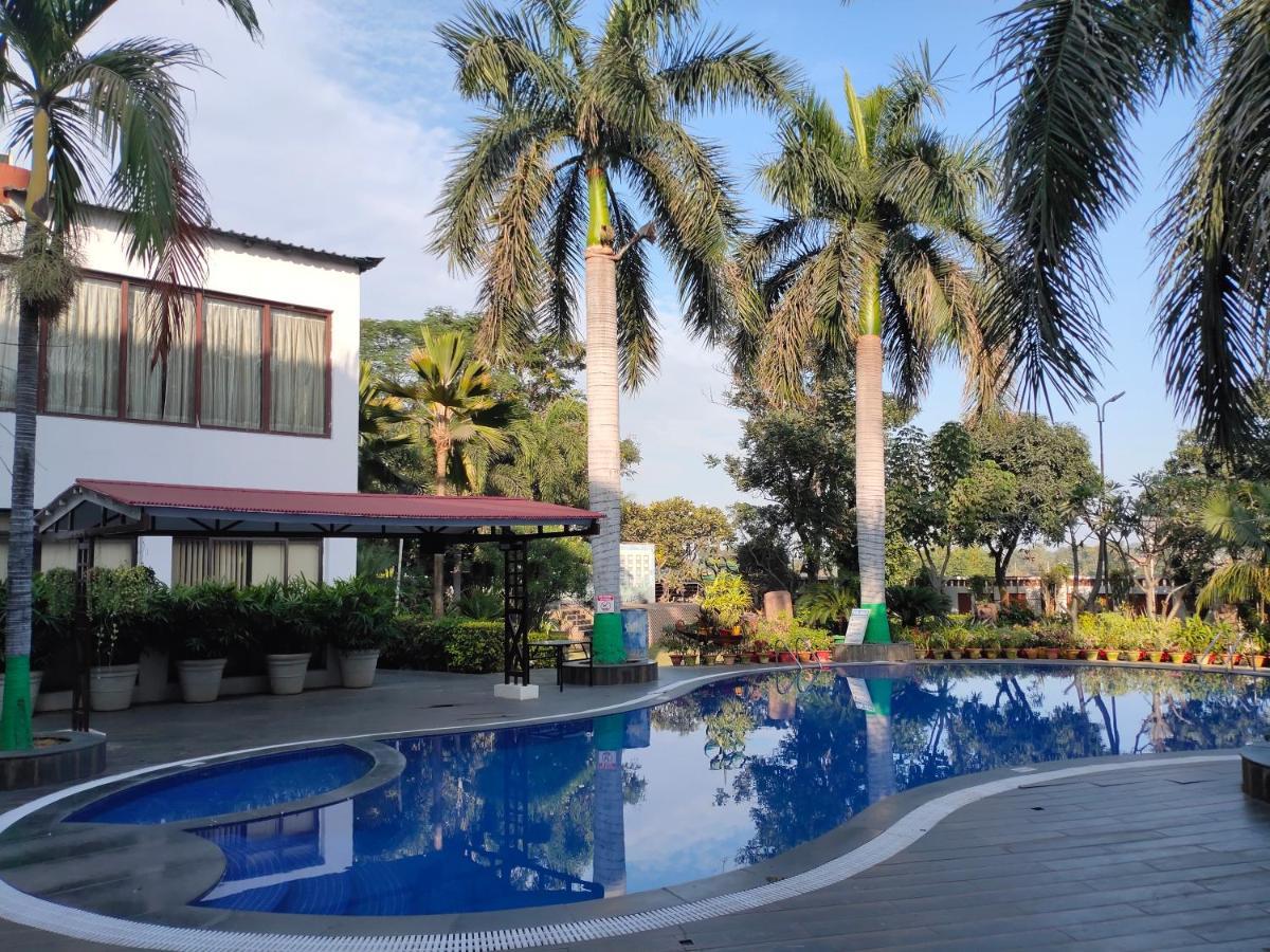ดิ ออร์ชาร์ด Hotel Jharsuguda ภายนอก รูปภาพ