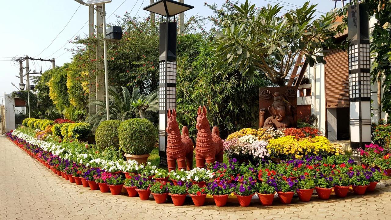 ดิ ออร์ชาร์ด Hotel Jharsuguda ภายนอก รูปภาพ