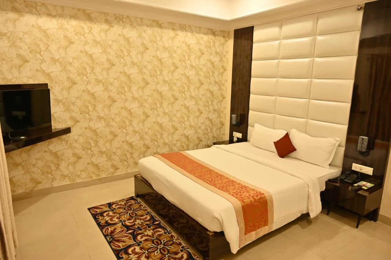 ดิ ออร์ชาร์ด Hotel Jharsuguda ภายนอก รูปภาพ